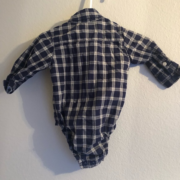 Button up. - Picture 5 of 5